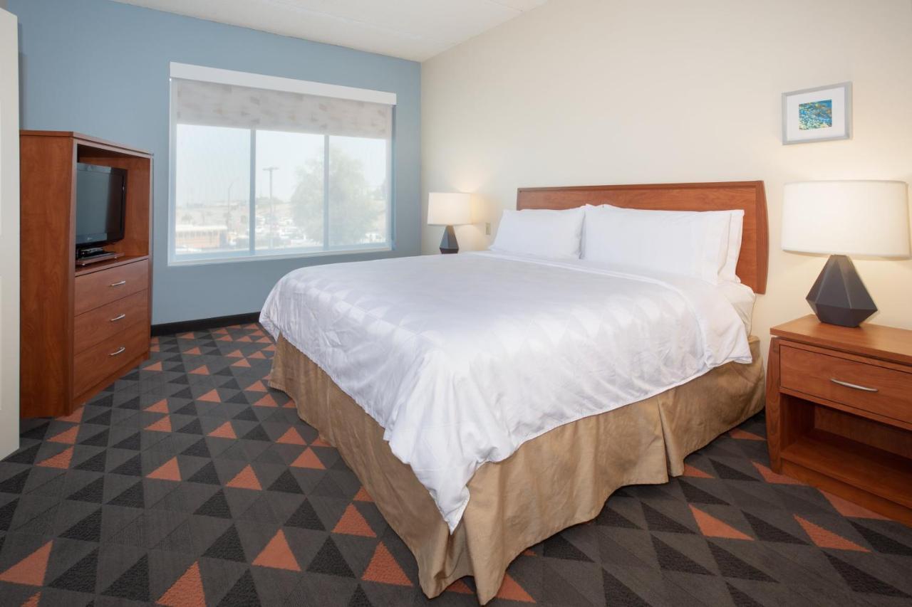 Holiday Inn & Suites Goodyear - West Phoenix Area By Ihg Kültér fotó