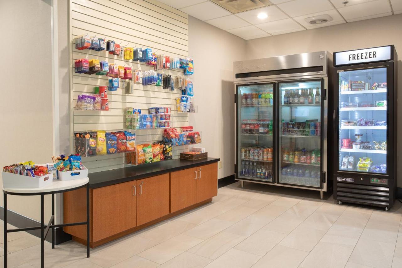Holiday Inn & Suites Goodyear - West Phoenix Area By Ihg Kültér fotó