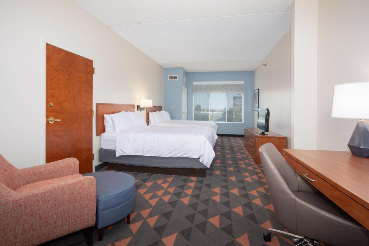 Holiday Inn & Suites Goodyear - West Phoenix Area By Ihg Kültér fotó