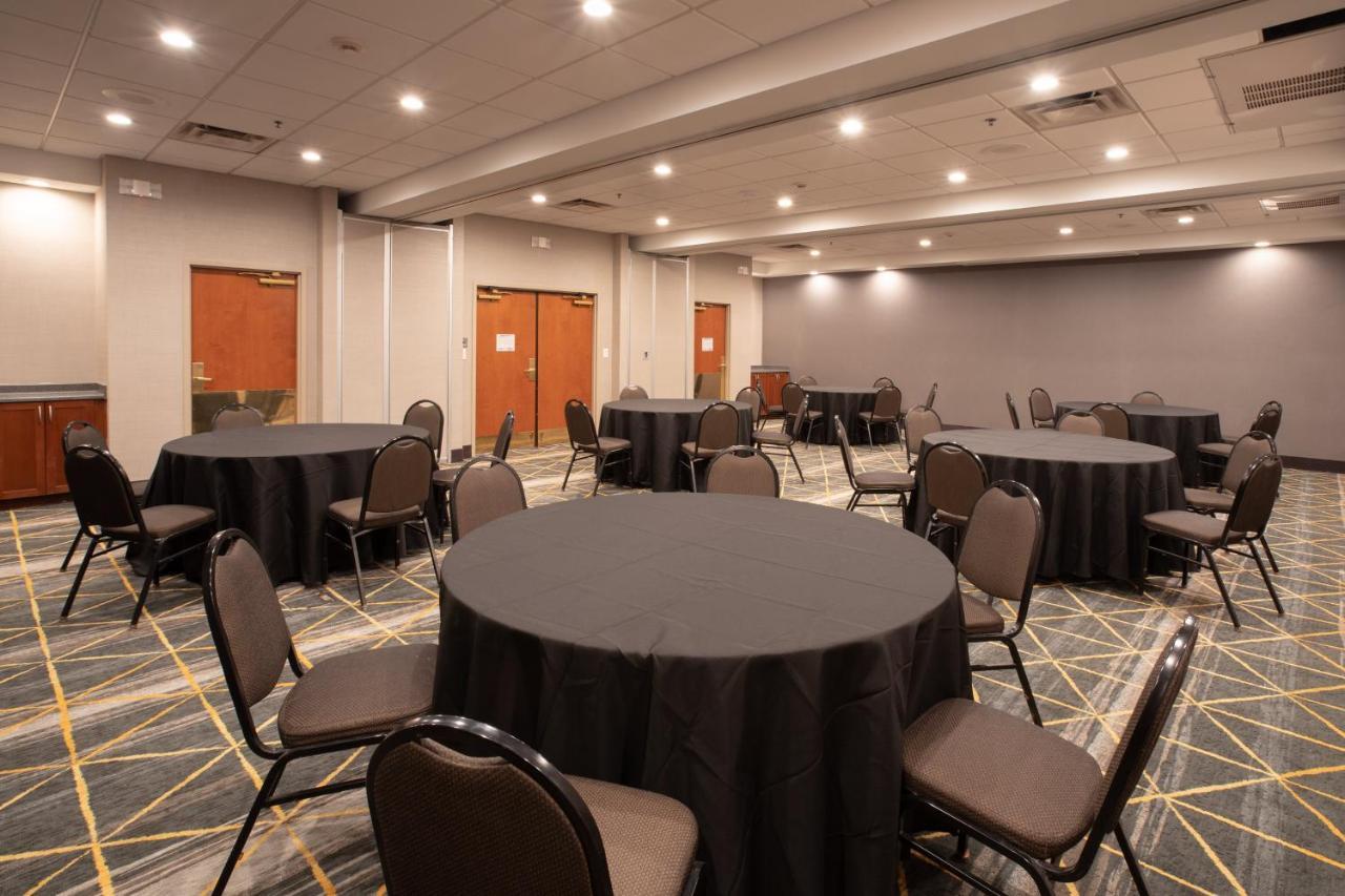 Holiday Inn & Suites Goodyear - West Phoenix Area By Ihg Kültér fotó