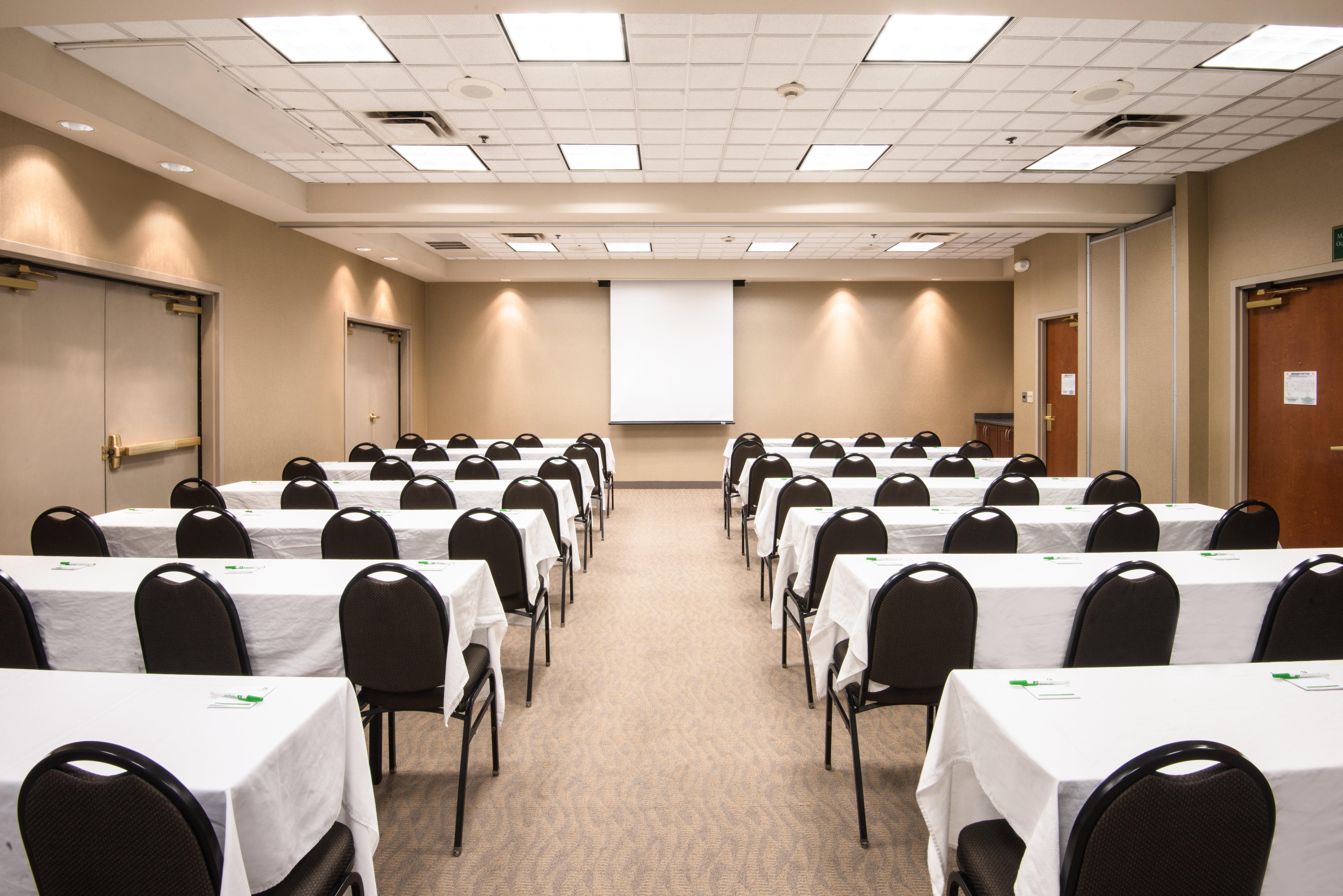 Holiday Inn & Suites Goodyear - West Phoenix Area By Ihg Kültér fotó
